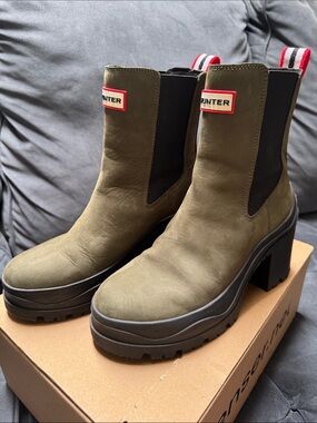 Hunter Women's Miana Heeled Waterproof Chelsea Boots - Olive Green size 7
